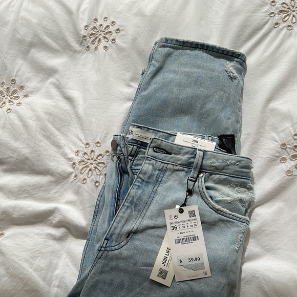 Zara size 4 the distressed boyfriend jeans in dark blue new with tags - Picture 3 of 4
